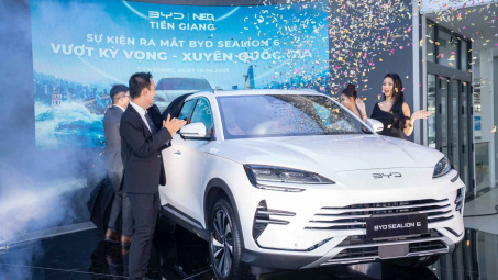 BYD Sealion 6 “đến” Tiền Giang, khách hàng háo hức trải nghiệm
