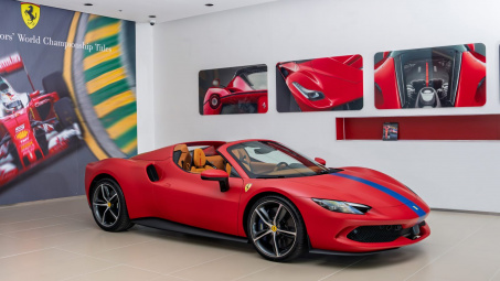 Siêu xe Ferrari 296 GTS “màu đỏ siêu hiếm” xuất hiện tại Việt Nam