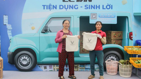 VinFast EC Van hứa hẹn thay thế xe xăng chở hàng nội đô