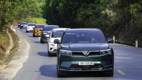 Ô tô điện đổ đèo, tài xế cần chú ý vấn đề gì để bảo đảm an toàn?