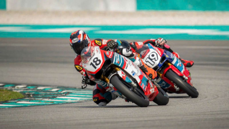 FPT tài trợ cho đội đua Honda Racing Vietnam