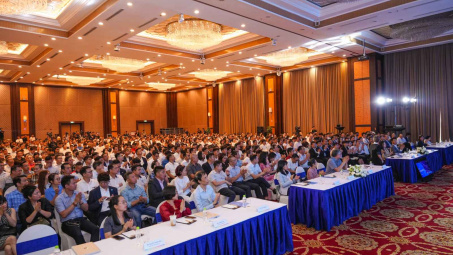 VinFast đặt mục tiêu nội địa hoá 80% vào năm sau, bao tiêu sản phẩm cho DN phụ trợ