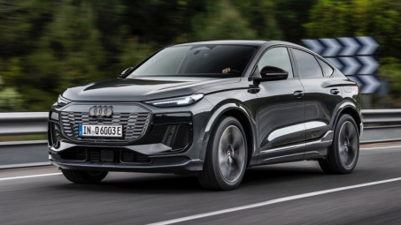 Giá lăn bánh Audi Q6 e-tron tại Việt Nam: Từ 3,23 tỷ đồng, miễn phí sạc 2 năm đầu