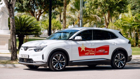 VinFast VF 8 lăn bánh chỉ từ 930 triệu đồng, cơ hội nào cho xe xăng hạng D?