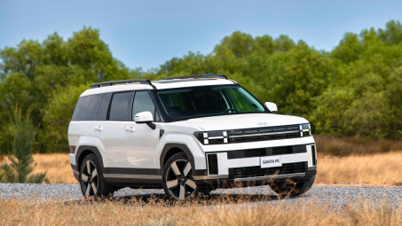 Thay đổi thiết kế, cải tiến công nghệ, được trợ giá: Santa Fe gây khó đối thủ