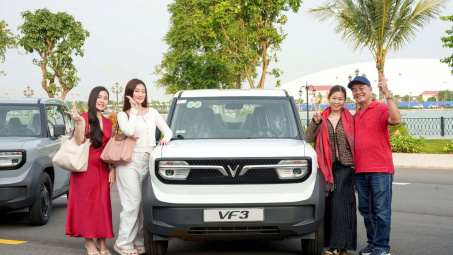 Xanh SM trao tặng 34 chiếc VinFast VF 3 cho khách hàng và tài xế