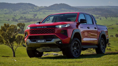 Toyota Hilux ra mắt Việt Nam với nhiều điểm thay đổi
