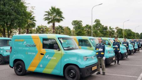 Dịch vụ vận chuyển hàng nội đô bằng xe tải điện của Xanh SM chính thức hoạt động