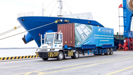 Lô thiết bị máy móc đầu tiên của Nhà máy Omoda & Jaecoo Việt Nam đã cập cảng Hải Phòng