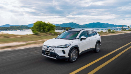 Người dùng Việt chuyển hướng sang xe Hybrid giữa biến động xăng dầu