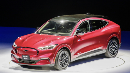 10 ô tô bán chậm nhất tháng 2/2026: Xe kén khách và giá cao chiếm đa số