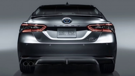 Vì sao nhiều ô tô hiện đại dùng ống xả "giả"?