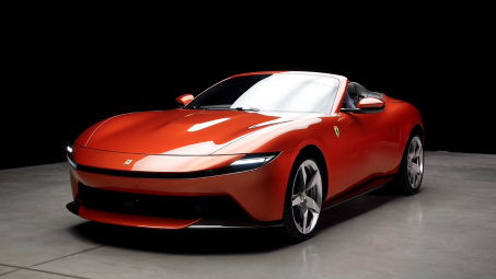 Chiêm ngưỡng Ferrari Amalfi Spider 2026 màu cam đầy chất Ý