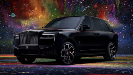 Chiếc Rolls-Royce Cullinan "điên rồ" bậc nhất với trần sao Starlight phủ đầy nghệ thuật graffiti