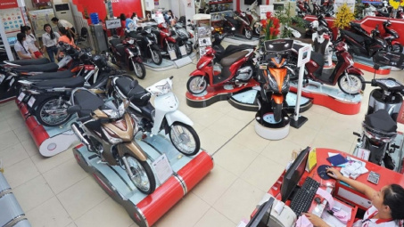 Thị trường xe máy tiếp tục khởi sắc