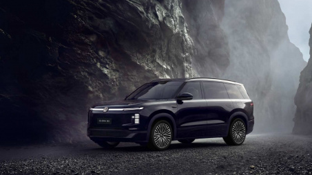 Volkswagen Việt Nam nhận cọc ID. ERA 9X, mở đầu xu hướng SUV EREV tại Việt Nam