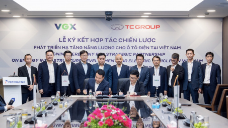 Tập đoàn Thành Công hợp tác VGX phát triển hạ tầng sạc cho xe điện