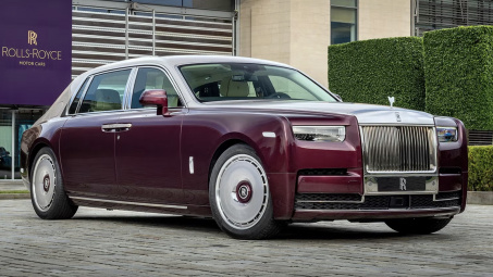 Rolls-Royce mất 9 tháng để hoàn thiện chi tiết độc bản trên Phantom Hummingbird