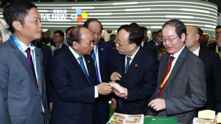 Thủ tướng Nguyễn Xuân Phúc kết thúc tốt đẹp chương trình dự CIIE 2018