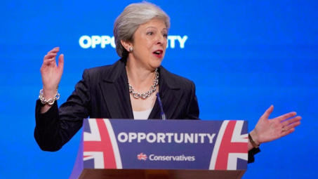 Thủ tướng Anh cảnh báo nguy cơ đất nước rơi vào "tình huống nguy hiểm"