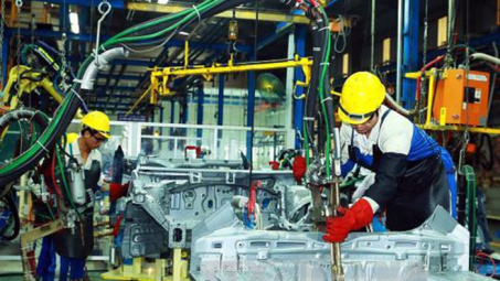 Doanh nghiệp lắp ráp ô tô, xe máy là ngành khát nhân sự nhất dịp cuối năm