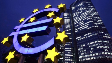 ECB chính thức chấm dứt chương trình mua trái phiếu quy mô lớn