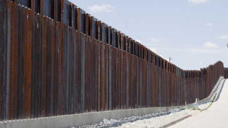 5,7 tỷ USD cho Dự luật ngân sách xây tường biên giới giữa Mỹ với Mexico