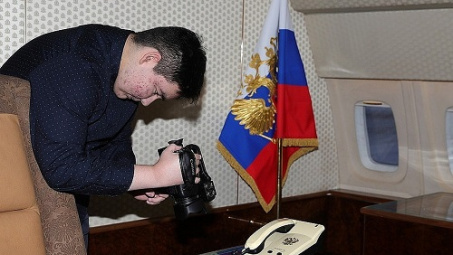 Tin ảnh: Putin lại làm một chuyện chẳng giống ai