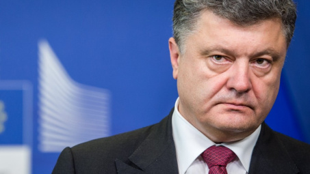 Quốc tế nổi bật:Tổng thống Ukraine tuyên bố chấm dứt tình trạng chiến tranh