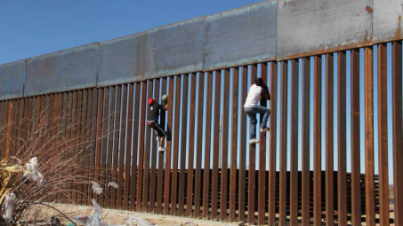 Chính phủ Mỹ sẽ mở cửa trở lại nếu có bức tường biên giới