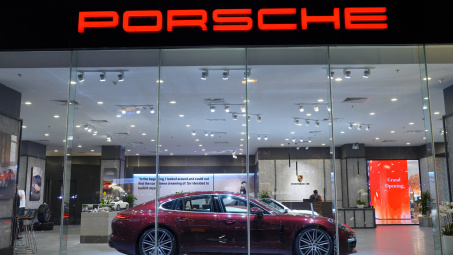 Mê mẩn với những chiếc Porsche mới toanh xuất hiện tại Hà Nội
