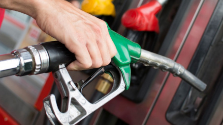 Giá dầu Brent rời khỏi mức cao nhất 4 tháng