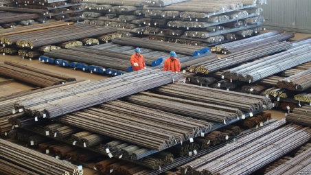 Giá thép Trung Quốc tiếp tục giảm mạnh