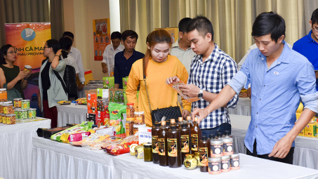 Đẩy mạnh truyền thông để hàng Việt chinh phục người Việt