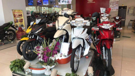 Tất cả mô tô, xe máy mới phải dán nhãn năng lượng từ năm 2020