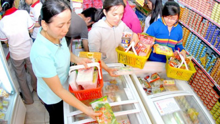 Chủ động theo dõi sát diễn biến giá để bình ổn thị trường