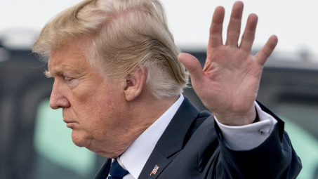 Quốc tế nổi bật: Mình ông Trump chống lại Hạ viện Mỹ