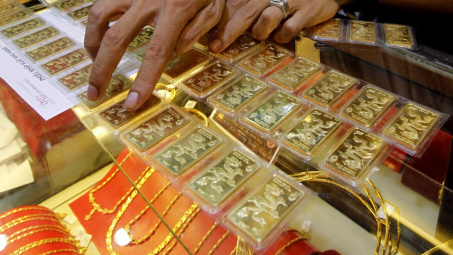 Giá vàng hôm nay 5/1: Vàng quay đầu giảm giá