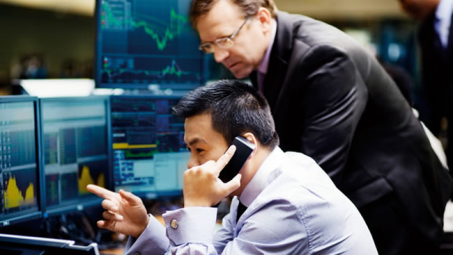 Giá dịch vụ chứng khoán phải được niêm yết, công khai