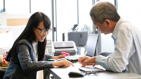 Tuân thủ giới hạn sở hữu cổ phần của tổ chức tín dụng