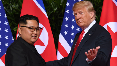Tin ảnh: Trump sai người đi tìm địa điểm gặp Kim Jong - Un