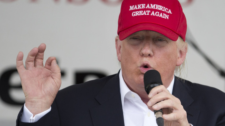 [Tin ảnh] Uy tín ông Trump giảm trầm trọng