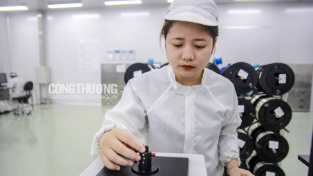 Việt Nam đã làm chủ công nghệ sản xuất sợi thủy tinh dùng cho thông tin quang