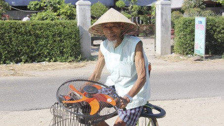 Hỗ trợ cộng đồng - Nồng giọt mồ hôi, ấm bao nụ cười