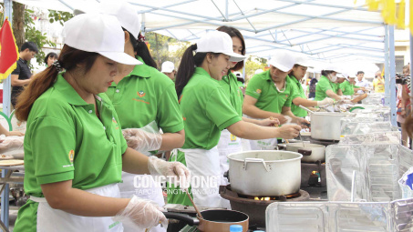 Công đoàn Công Thương Việt Nam: Nâng cao chất lượng bữa ăn ca cho người lao động