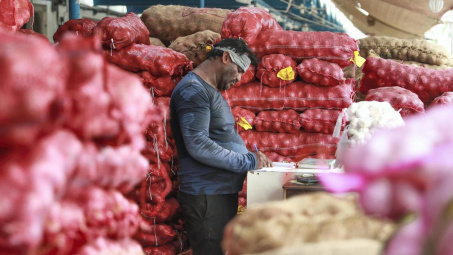 Giá hành tây toàn cầu tăng vọt sau khi Ấn Độ đột ngột cấm xuất khẩu