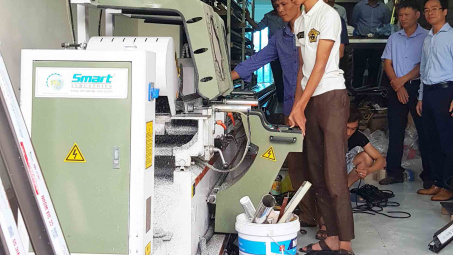 Vĩnh Phúc: Nghiệm thu đề án hỗ trợ máy móc thiết bị tiên tiến trong sản xuất cửa nhôm kính