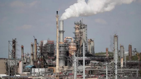 Giá dầu 24/5 giảm mạnh giữa bối cảnh căng thẳng Mỹ và Iran