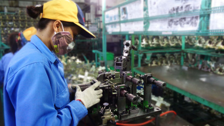 Sử dụng linh kiện trong nước: Bệ đỡ cho doanh nghiệp công nghiệp hỗ trợ