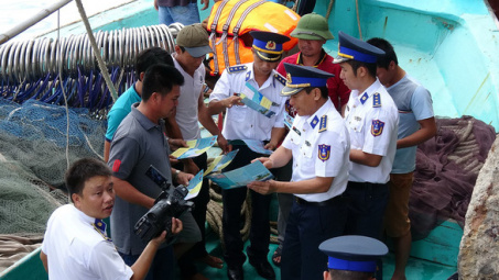 Xử lý người để ảnh hưởng đến gỡ cảnh báo “Thẻ vàng” IUU